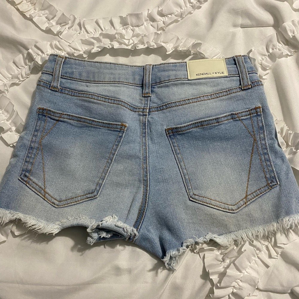 Kendall + Kylie shorts size 5/27